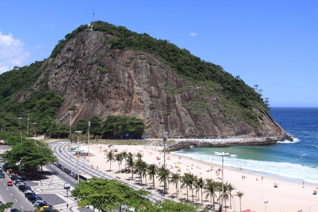 Com Entrada Na Av Atlantica De Copacabana, Proximo De Ipanema, Ar , Wi-fi E Netflix, Pauloangerami Aa3806 Apartamento